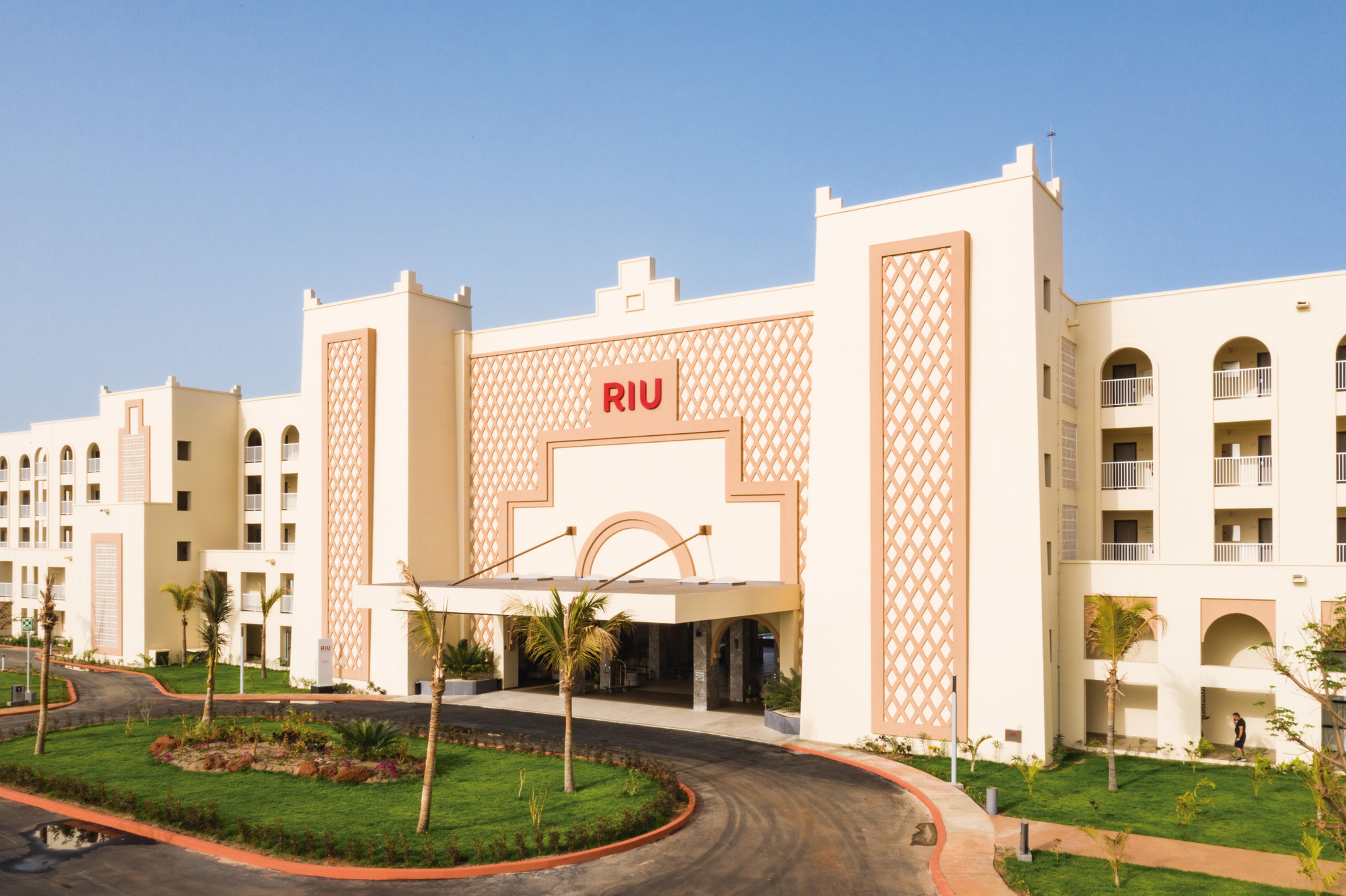 Hotel Riu Baobab Pointe-Sarene Exterior photo